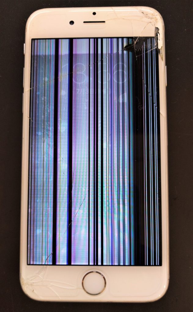 割れたガラスのiPhone6s