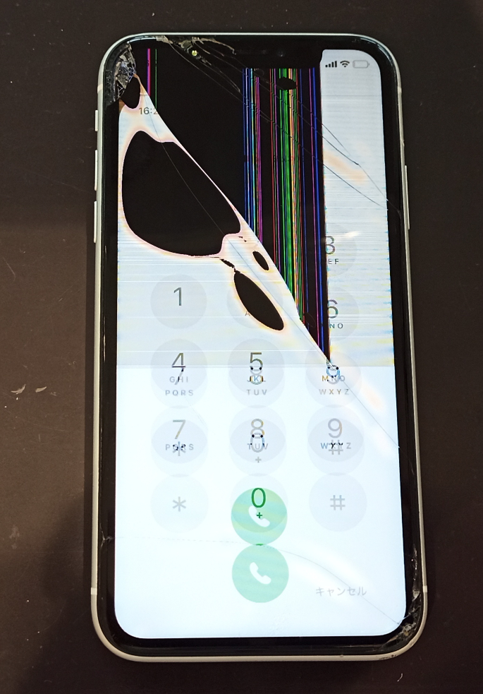 画面破損により表示タッチの操作が困難なiPhoneXR画像