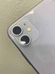 iPhone11のカメラの表面は割れてないのに撮影時に割れた表示