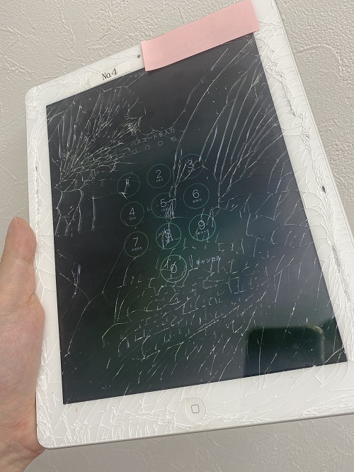 iPad4のガラス割れ