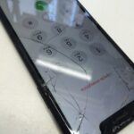 iPhoneの画面が割れたままで使うのはありか？